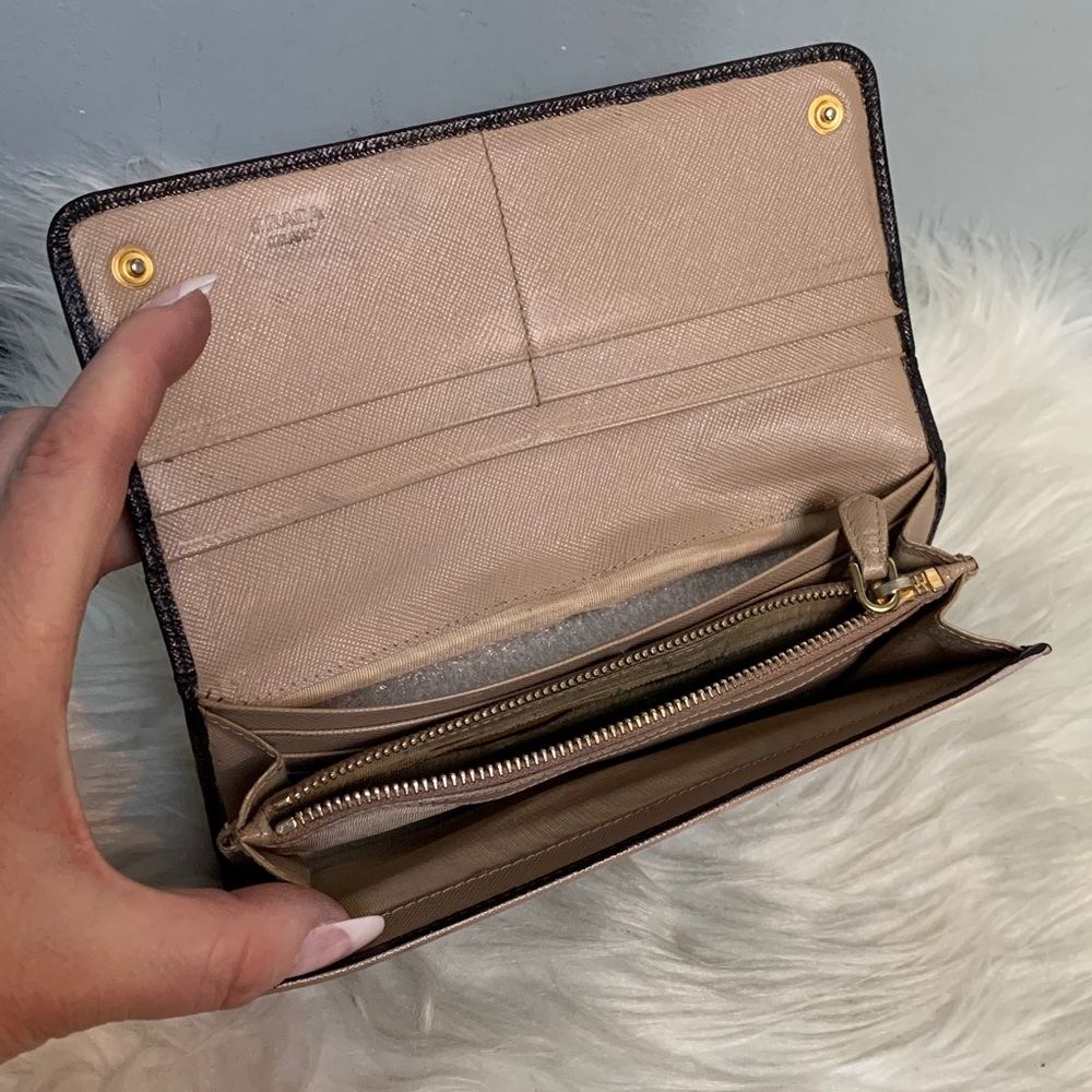 Authentic Prada leather saffiano long wallet dyed black - Picture 7 of 17